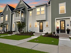 250 Symphony Ave in Summerville, SC - Building Photo