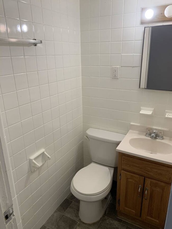 2 St Mark St, Unit A in Boston, MA - Building Photo - Building Photo