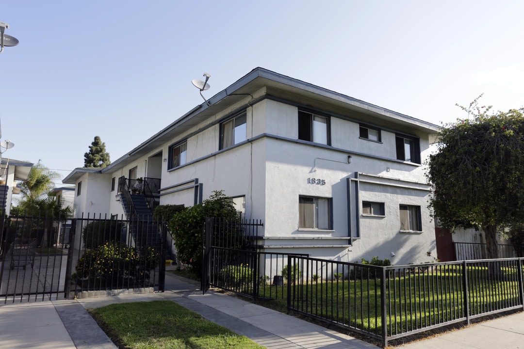 Greenleaf Apartments in Anaheim, CA - Building Photo