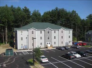 Residences at Cocheco River in Dover, NH - Foto de edificio - Building Photo