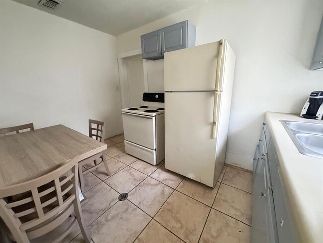 728 Columbia St in Orlando, FL - Building Photo - Building Photo