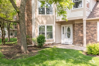 61 Willow Pkwy in Buffalo Grove, IL - Building Photo - Building Photo