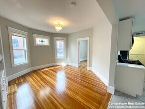 159 Boston St, Unit 1 in Boston, MA - Building Photo - Building Photo