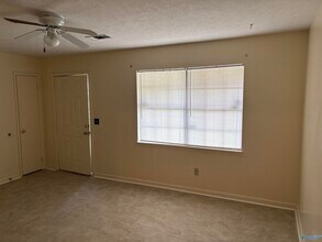 6204 Menifee Dr NW in Huntsville, AL - Building Photo - Building Photo