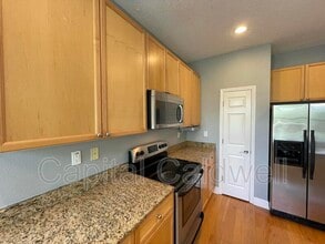 4501 Bay Spring Ct in Tampa, FL - Building Photo - Building Photo