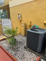 13892 SW 65th Terrace in Miami, FL - Building Photo