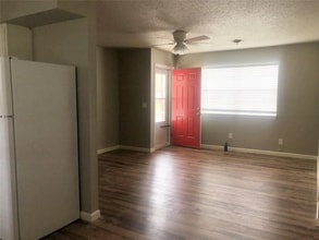 419 S Cleveland St, Unit B in Springdale, AR - Foto de edificio - Building Photo