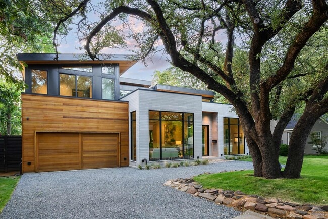 property at 5023 Lilac Ln