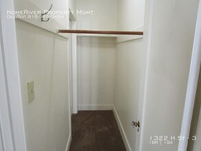 1322 H St-Unit -3 in Sacramento, CA - Building Photo - Building Photo