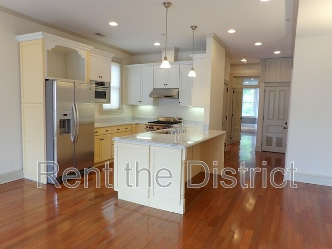1130 5th St NW in Washington, DC - Building Photo - Building Photo