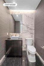 138 E 50th St in New York, NY - Building Photo - Building Photo