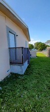 11550 SW 200th St in Miami, FL - Building Photo - Building Photo