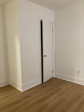 689 Washington St, Unit 1 in Brookline, MA - Foto de edificio - Building Photo