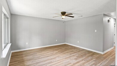 826 Sherron Ave in Baker, LA - Foto de edificio - Building Photo