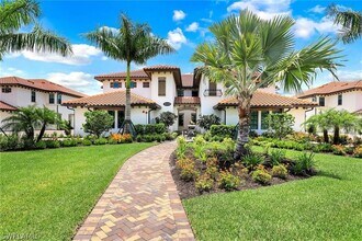 16889 Fairgrove Way in Naples, FL - Foto de edificio - Building Photo