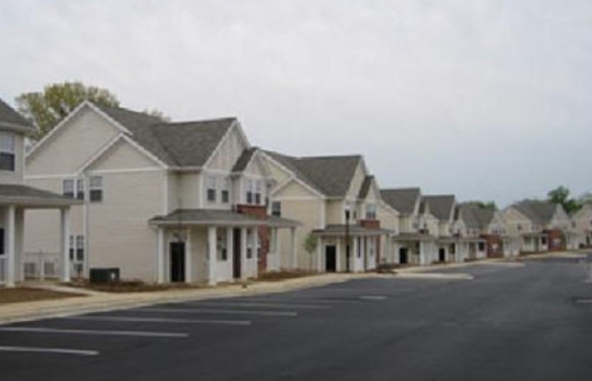 Alton Pointe Apartments in Alton, IL - Building Photo