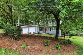 2182 Ridgewood Ct in Marietta, GA - Building Photo - Building Photo