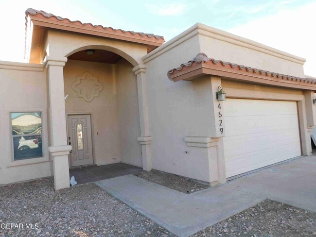 4529 Hugo Reyes St in El Paso, TX - Building Photo - Building Photo