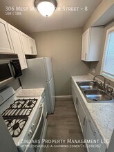 306 W Washington St in Champaign, IL - Building Photo - Building Photo