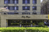 Ritz Plaza in Hackensack, NJ - Foto de edificio - Building Photo