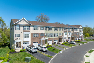 Georgetown Mews Townhomes in Wenonah, NJ - Building Photo - Building Photo