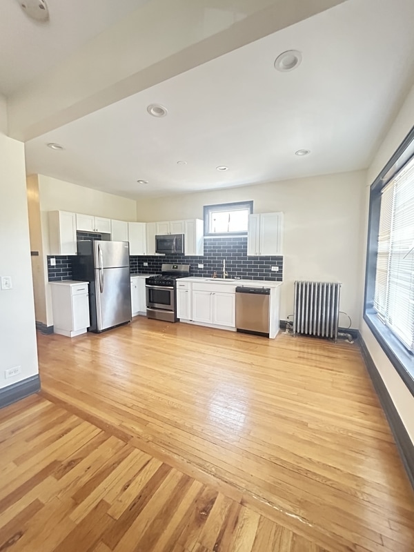 property at 6615 S Ingleside Ave