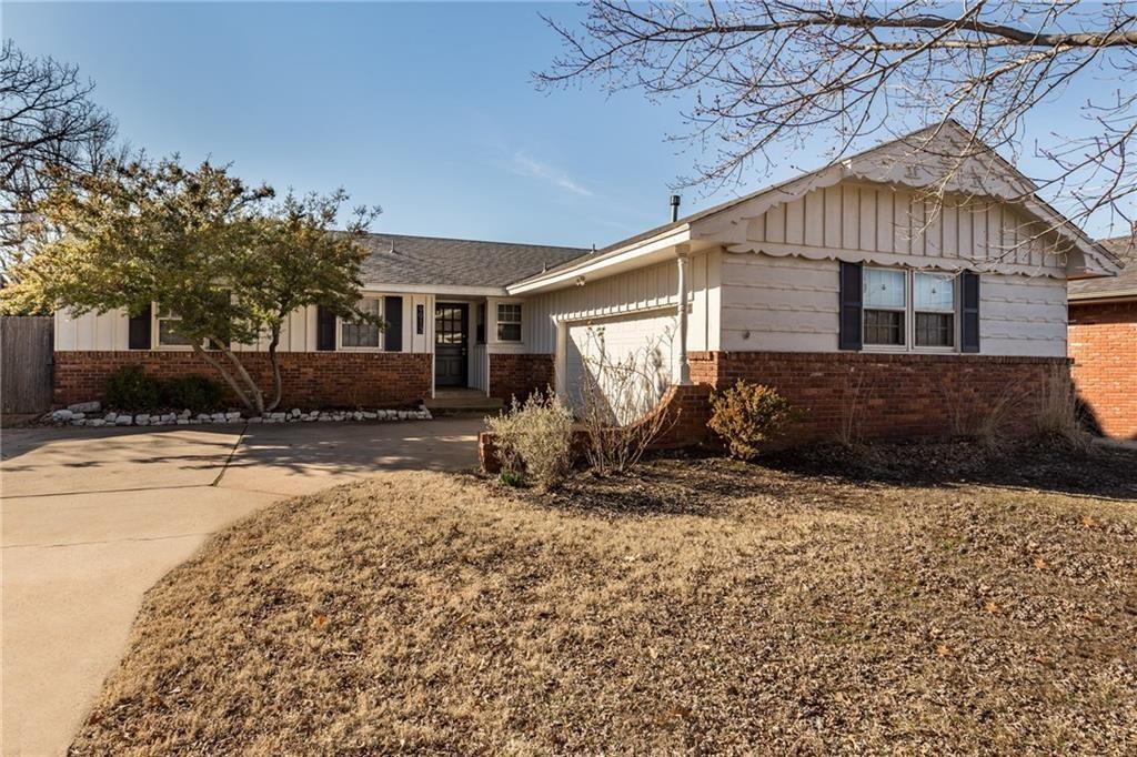 9913 Sunnymeade Pl in The Village, OK - Foto de edificio