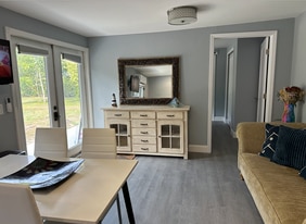 493 Castle Dr, Unit 493B in Naples, FL - Building Photo