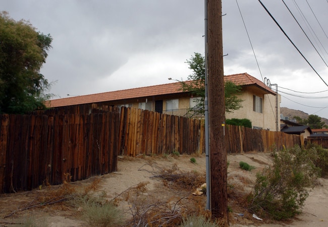 Mission Bell Apartments in Apple Valley, CA - Building Photo - Building Photo