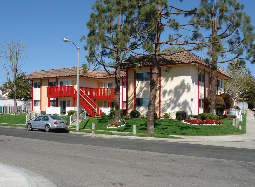 Mountclef Apartments in Thousand Oaks, CA - Building Photo