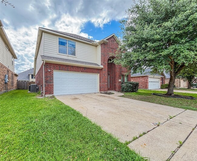 property at 1323 Maple Ace Dr