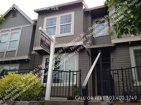 2310 NW Roseburg Terrace in Beaverton, OR - Building Photo