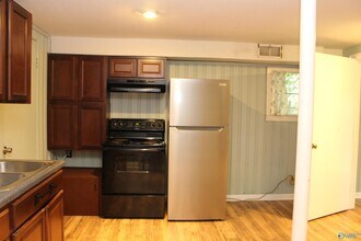 2702 Evergreen St SE in Huntsville, AL - Building Photo - Building Photo