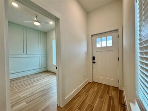 1406 38th St in Galveston, TX - Building Photo - Building Photo