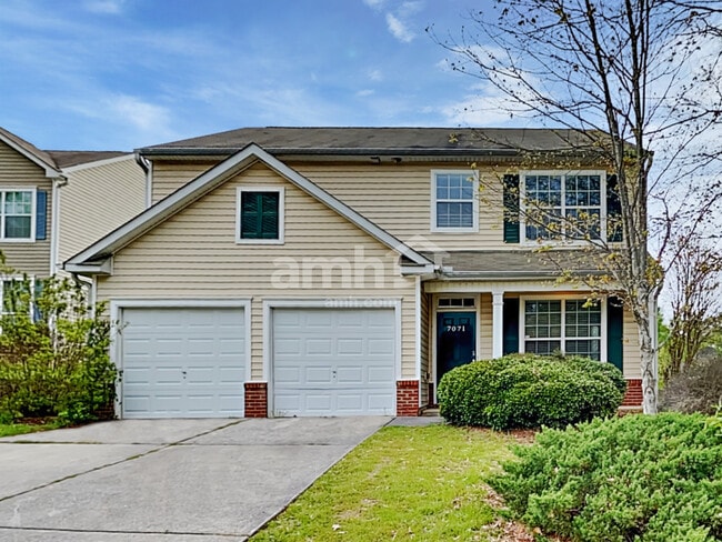 property at 7071 Hillcrest Chase Ln