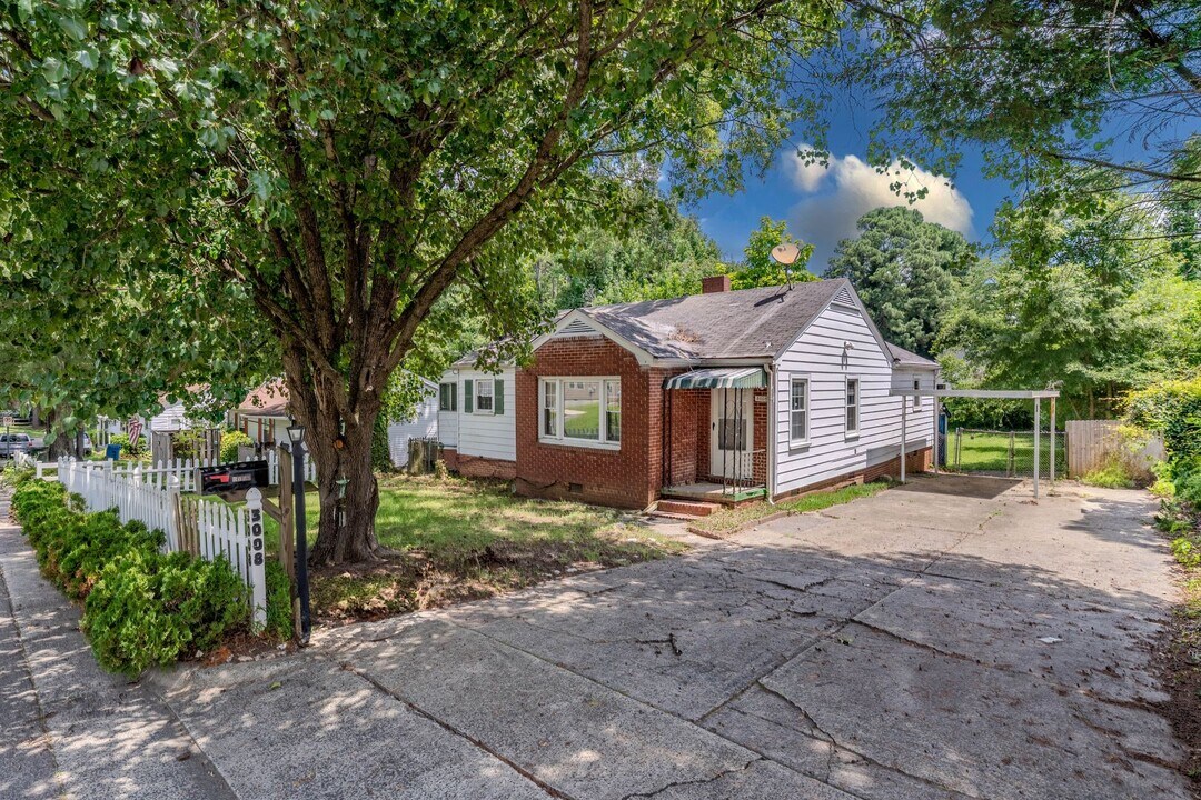 3008 Banner St in Durham, NC - Building Photo