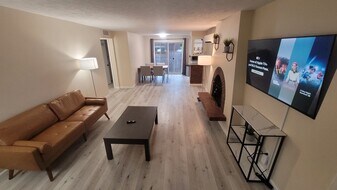 1518 7th St NW, Unit 1516 in Salem, OR - Building Photo