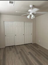1074 S Jordan Way in Hanford, CA - Building Photo - Building Photo