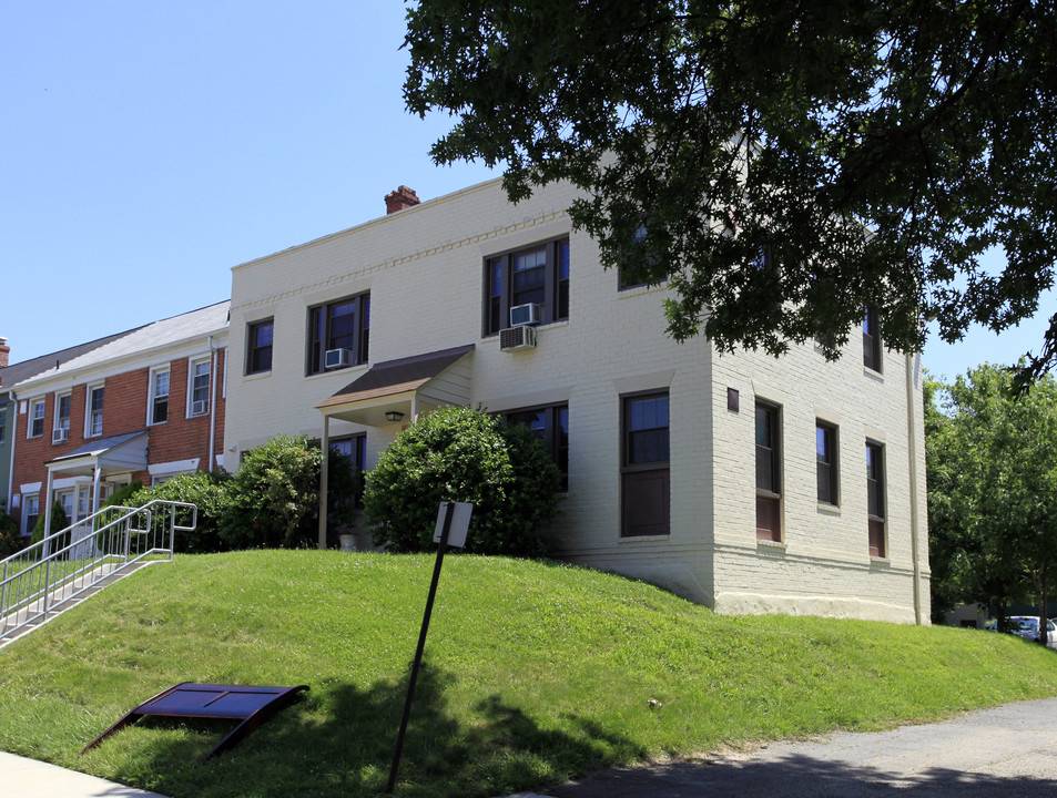 822 S Patrick St in Alexandria, VA - Foto de edificio