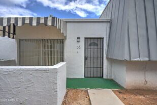 3416 N 44th St in Phoenix, AZ - Building Photo