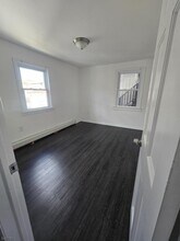 115 Pine St in Elizabeth, NJ - Building Photo - Building Photo