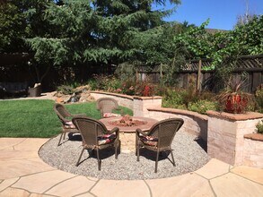 16141 Azalea Way in Los Gatos, CA - Building Photo - Building Photo