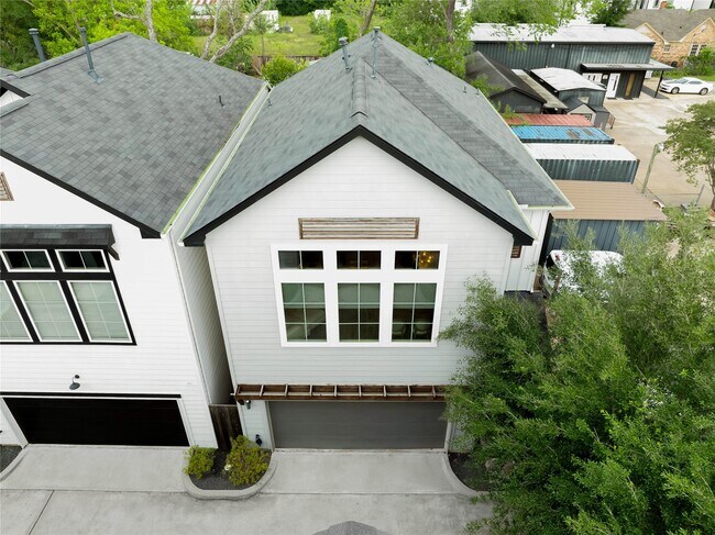 814 Thornton Rd in Houston, TX - Building Photo - Building Photo