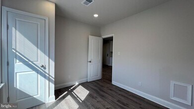 2001 Middleton St in Philadelphia, PA - Building Photo - Building Photo