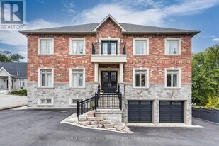 13086 Keele St in King City, ON - Building Photo