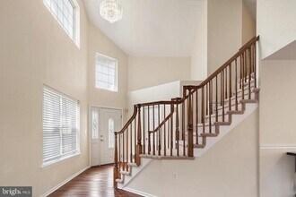 87 Canal View Dr in Lawrence Township, NJ - Building Photo - Building Photo