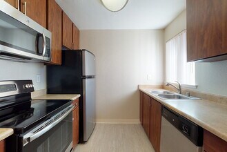 Boulevard in Fremont, CA - Building Photo - Building Photo