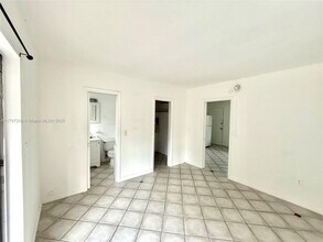 345 Michigan Ave in Miami Beach, FL - Building Photo - Building Photo