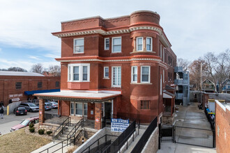 Oglesby Hotel Apartments in Kansas City, MO - Building Photo - Building Photo