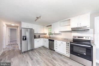 10226 Catharpin Rd in Spotsylvania, VA - Building Photo - Building Photo